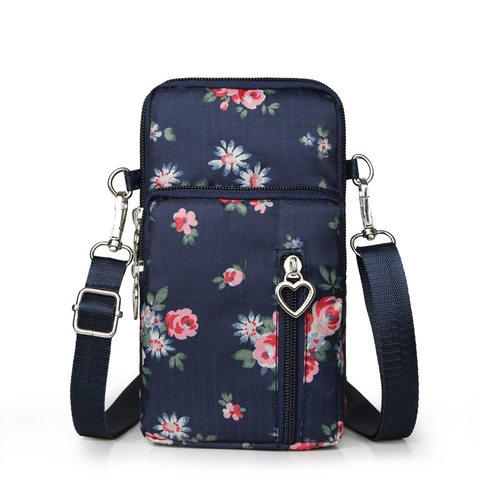 妈妈老年人挂袋手腕手机包女包包斜挎2024新款老人款挂带跳舞用中