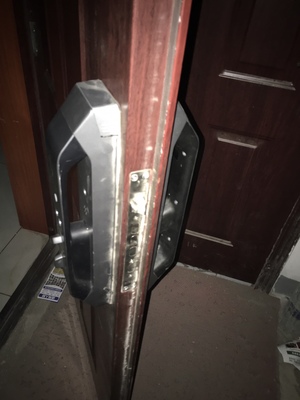 德施曼Q5高端黑全自动智能指纹锁怎么样?用后三个月彻底后悔