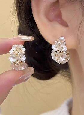 高级耳饰法式复古花朵C圈耳钉女轻奢小众气质百搭耳环1025d