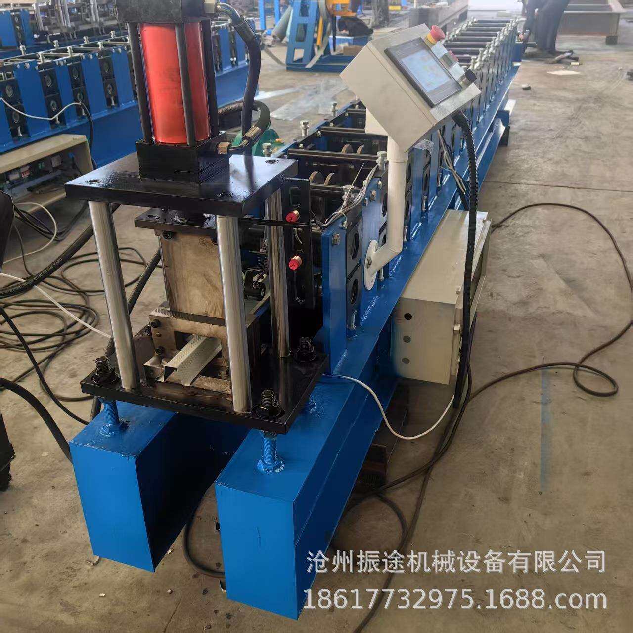 不停机快速几字龙骨压瓦设备轻钢龙骨机装修吊顶龙骨压瓦机