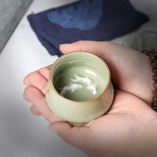 青瓷哥窑品茗杯小鱼茶杯功夫陶瓷泡茶茶杯茶碗哥窑冰裂彩鲤主人杯