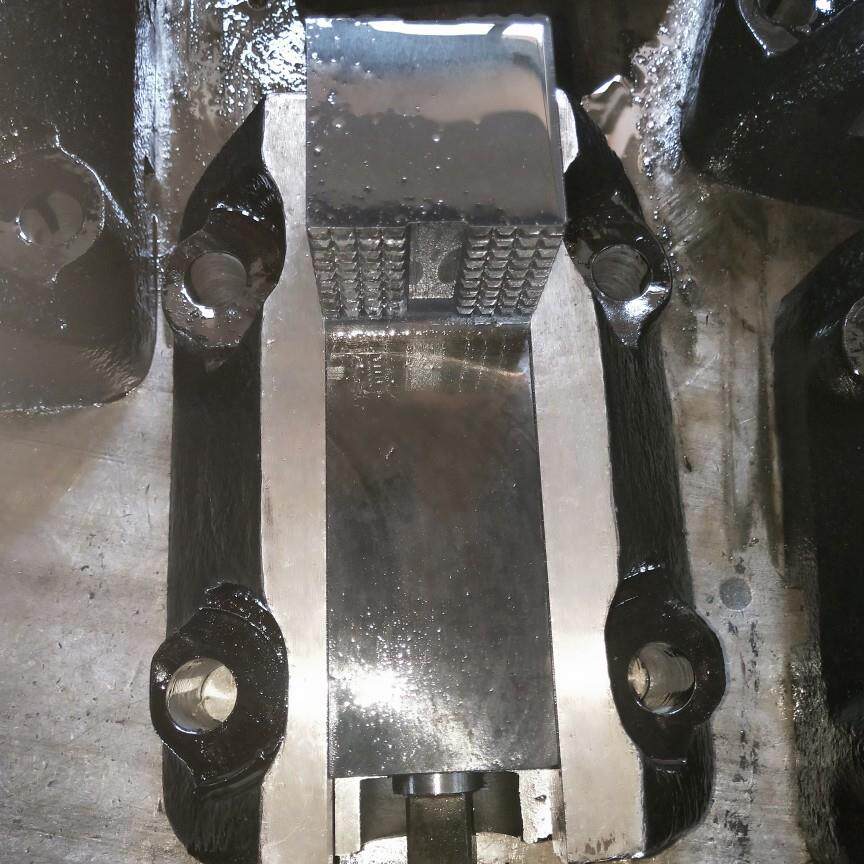 立车四爪卡盘爪 瓦房店厂家新品 立车卡爪175中心距C5225C5116