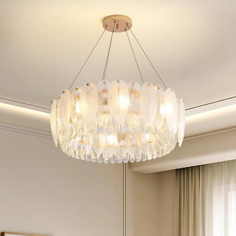 轻奢客厅2025新款大奶厅水晶灯法式油173风灯餐卧室厅灯网红羽毛