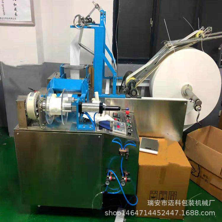定制全自动美容巾点断复卷机无纺布柔巾卷机一次性洗手巾点断机