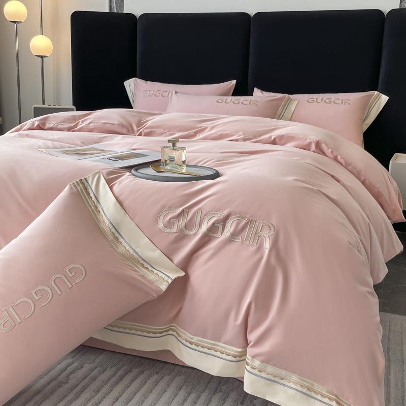 A类全长绒棉棉磨毛LIV刺绣四件套秋冬轻奢简约纯厚床棉加单被套床