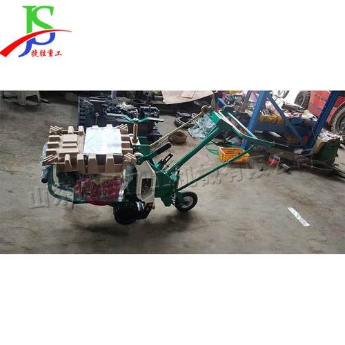 万向轮草坪移植机 小型草原起草皮机 手扶式汽油动力铲草皮设备