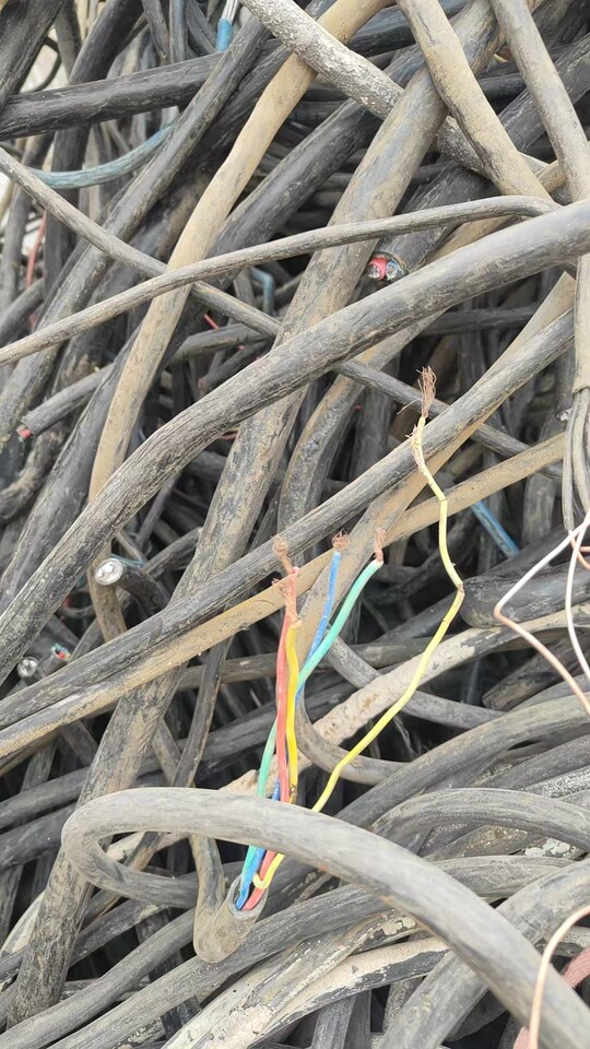 4月5日苏州市处置废旧杂线电缆约4.7吨，打包处理（包无水泥线铁线可以过磅代发物流）网络拍卖公告