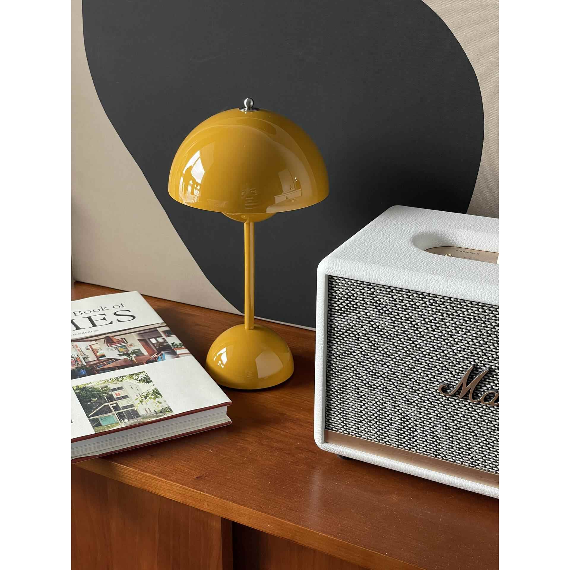 丹麦复古花苞台灯VP9北欧设计师书房氛围无线充电卧室床头小台灯