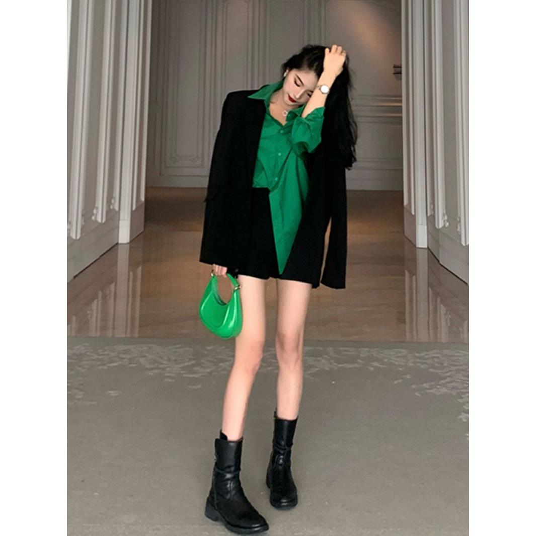 2025秋季新款韩版防嗮显白绿色衬衫+宽松西装外套+百搭短裤三件套