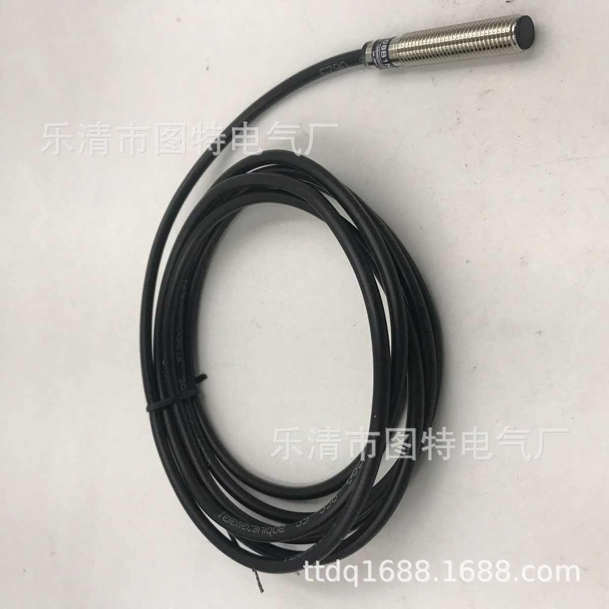 厂家直销供应全新 接近开关XS618B1MAL2 实物拍摄 质保一年