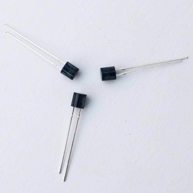 PT-560系列光敏感传器5mm平头无边光敏红外接收管不可见光