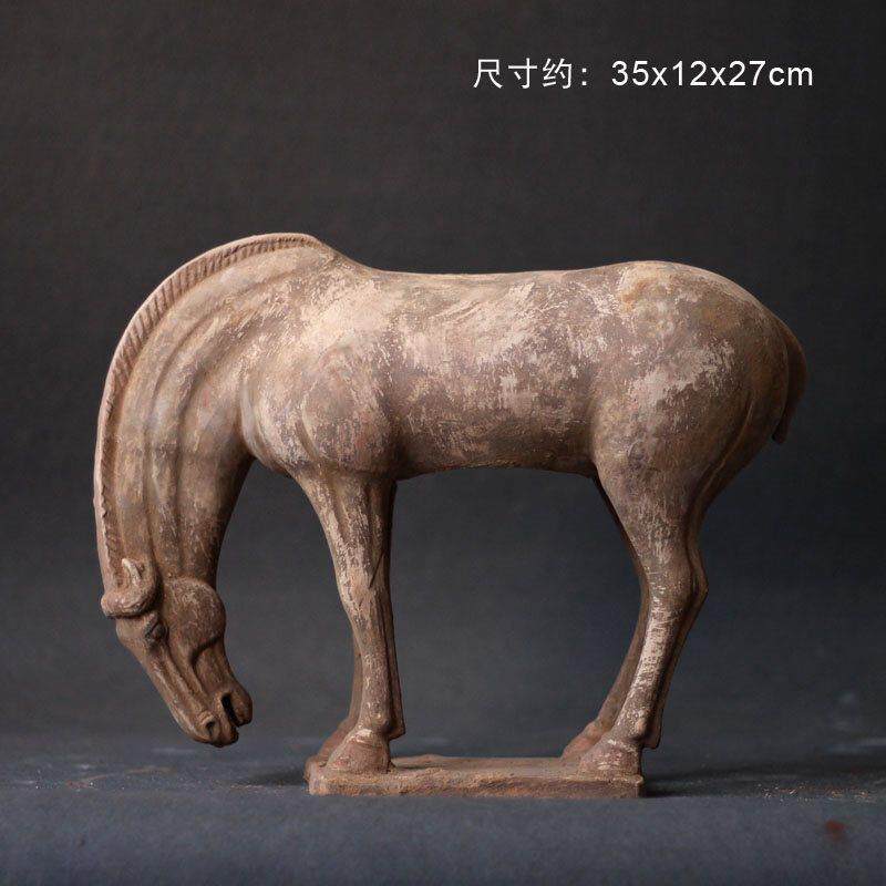 唐代陶瓷马艺术品摆件手工仿古做旧陶马古董收藏酒柜玄关装饰