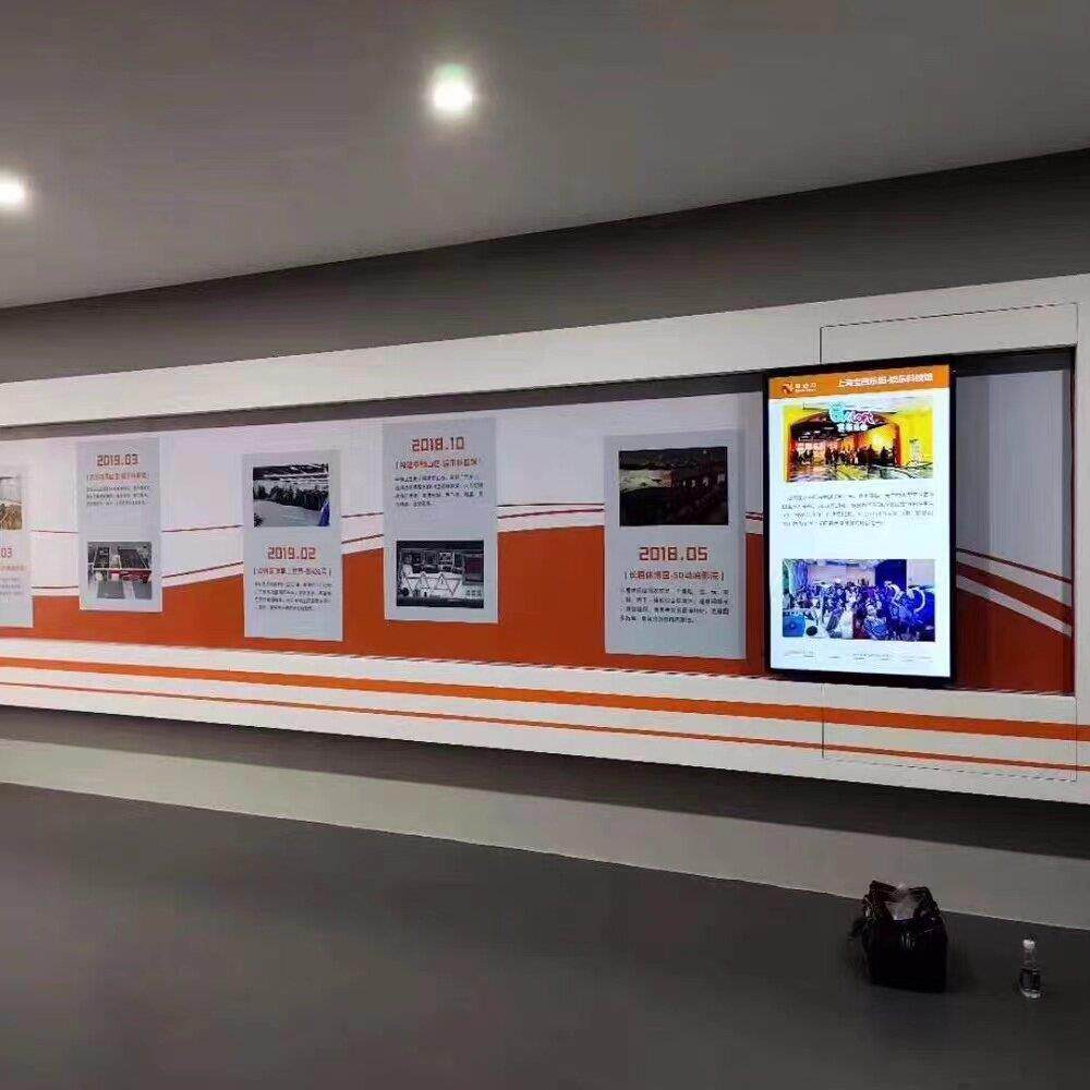 展厅电动互动滑轨屏车展电动直线弧形OLED机随人移动轨道开合屏