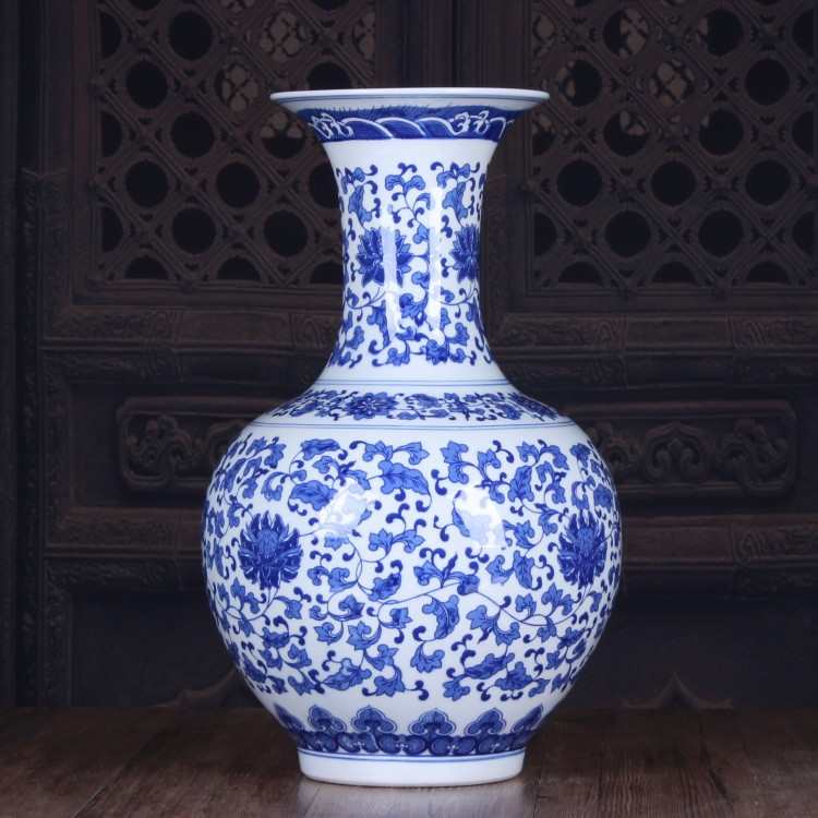 缠景德镇瓷釉 赏电视柜大号彩瓶下工艺品莲装饰品家居批发 青花枝