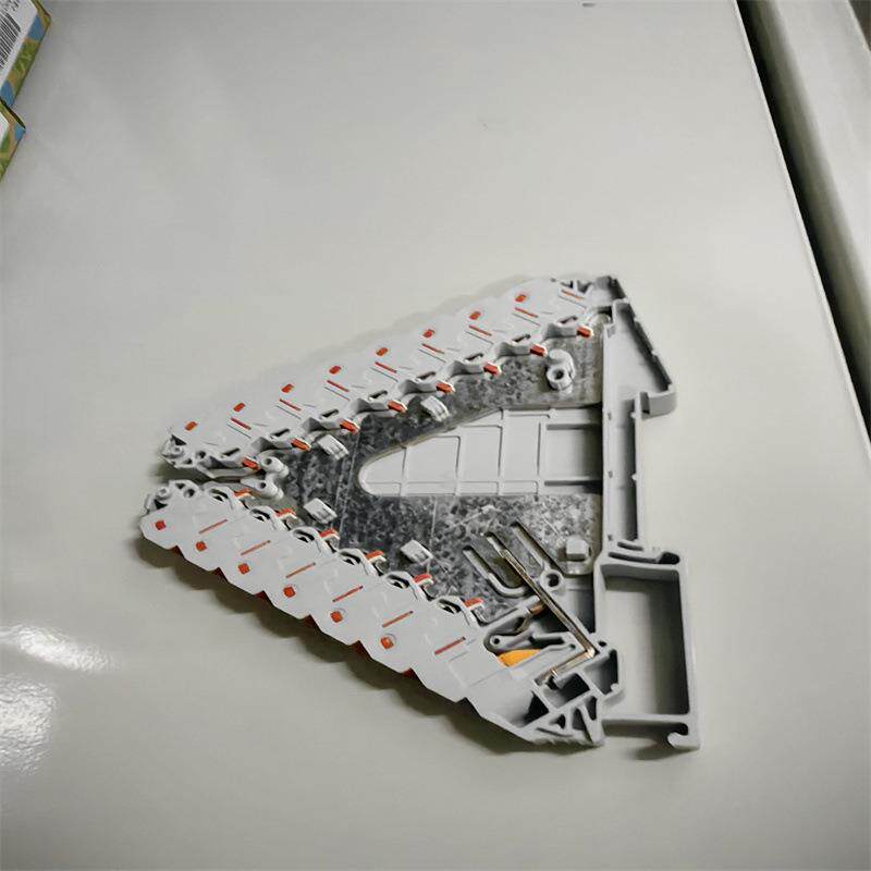 1.5mm²接线端子 PTRVB 8-FI/RD