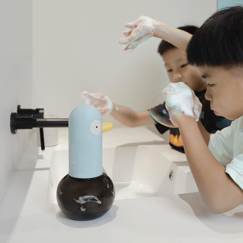 精品MOMO 新款洗手鸭感应泡沫皂液机便携式家用感应起泡器