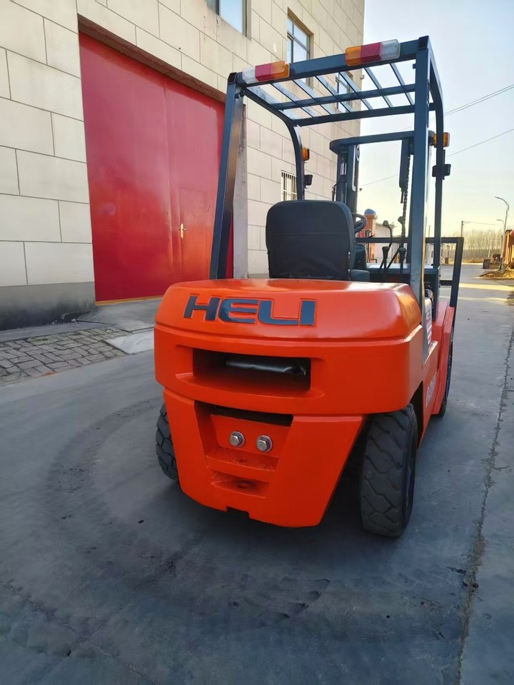 1月10日天津合力3.5吨叉车升高3米网络拍卖公告