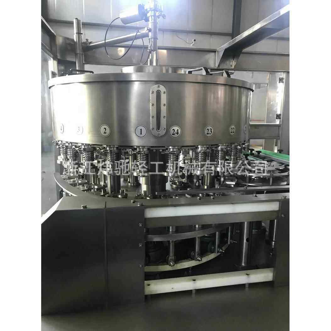 大量提供易拉罐啤酒含气饮料生产设备啤酒二合一灌装机
