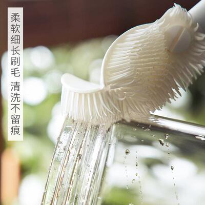 Long-handled cup cleaning brush with 90° bendable silicone
