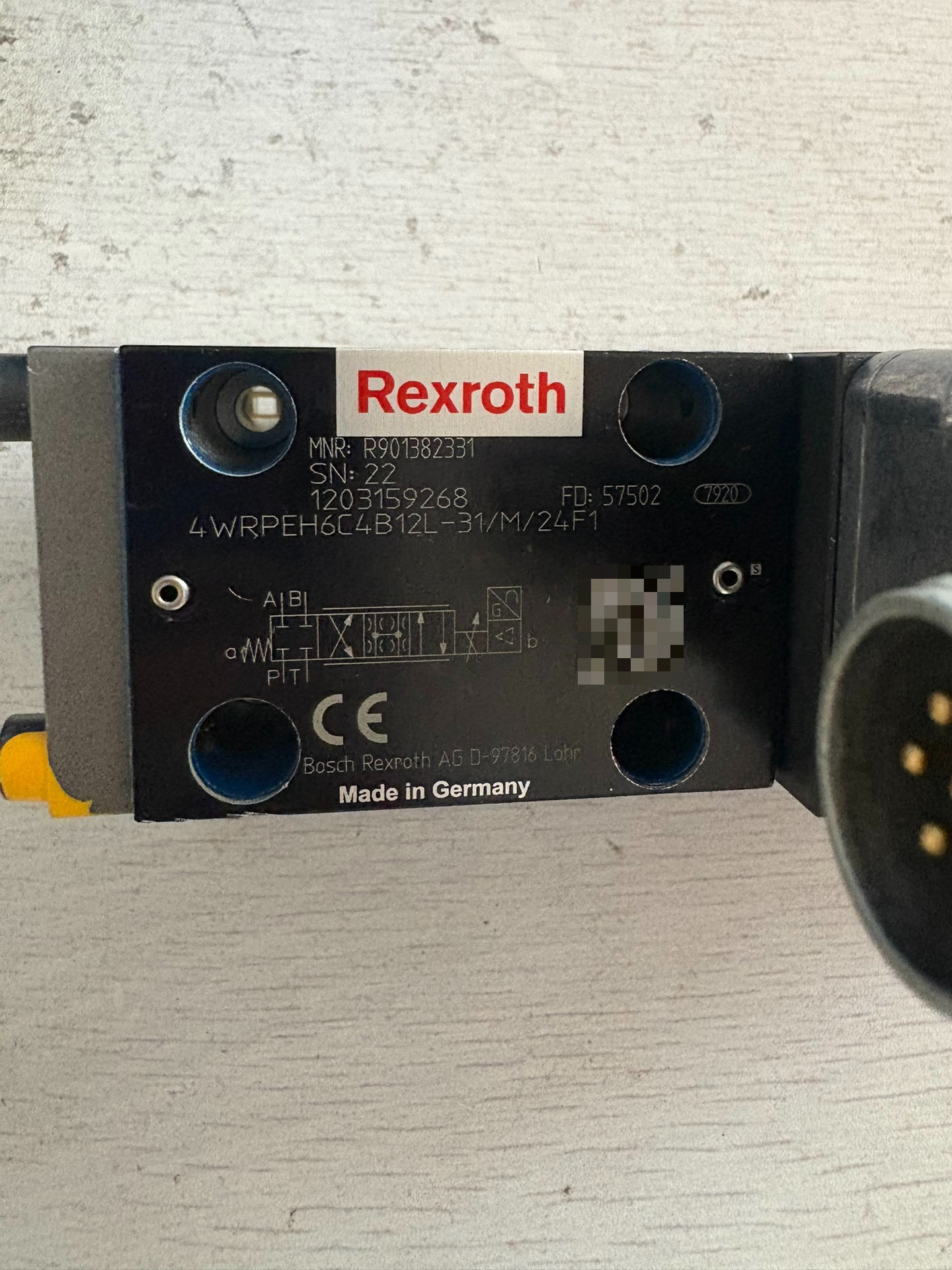 4WRPEH6C4B12L-3X/M/24F1  R9013