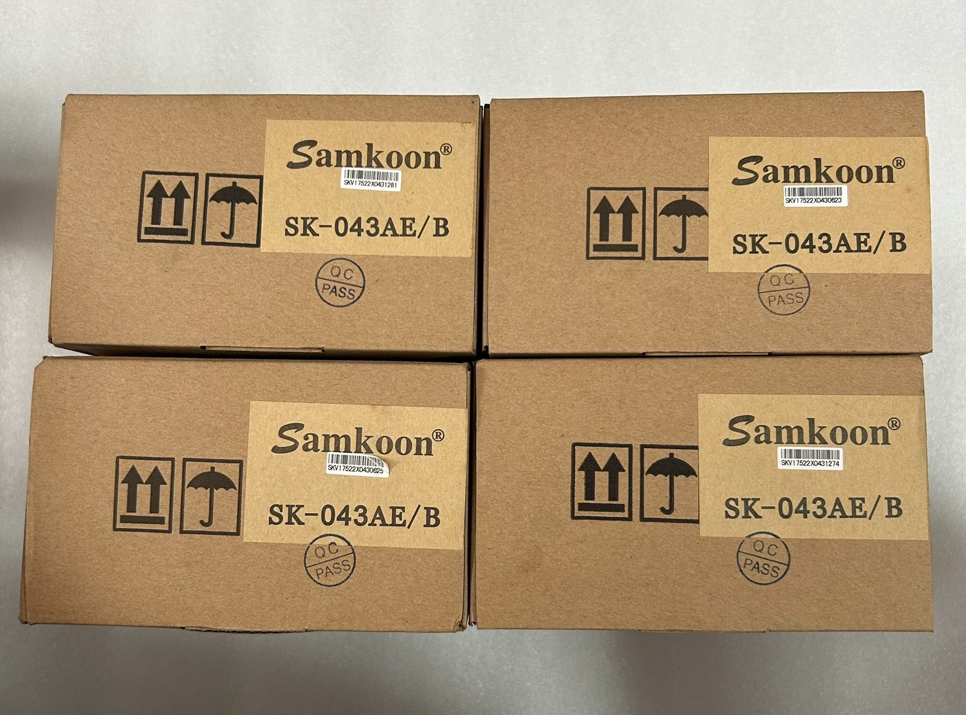 显控SK-043AE/B，全新四台，盒码一致，工程余料，普通