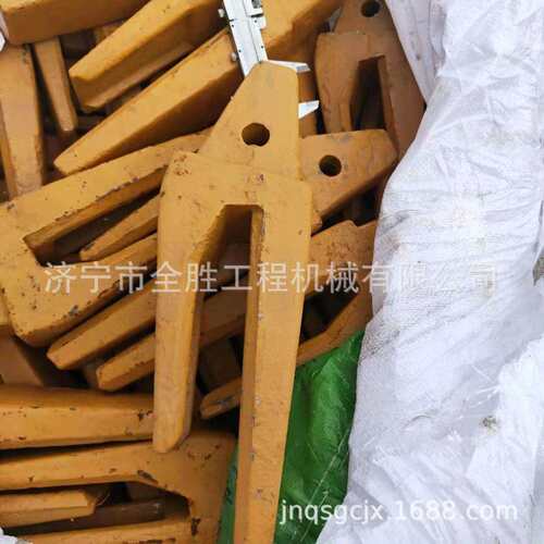 PC200-7挖掘机斗齿 挖斗205-70-19570TL 齿座 铲斗连杆