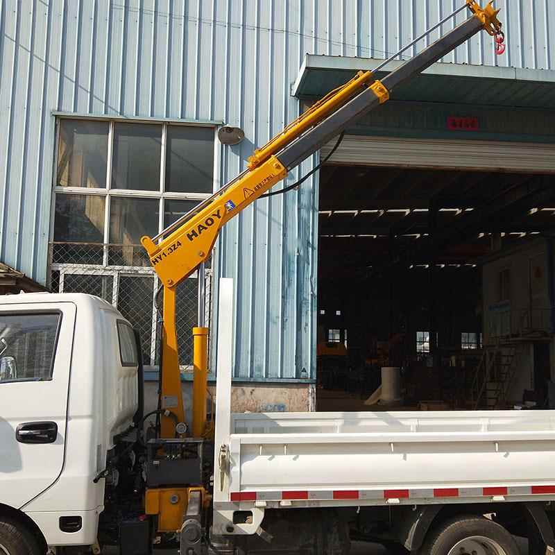 1300公斤车载液压小吊机折臂式用于物流发动机遥控微卡起重机