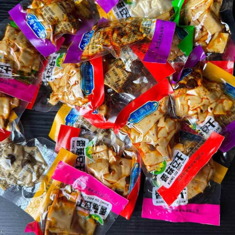 香菇豆干零食特产休闲小吃食品麻辣小包装豆腐干五香香辣味泡椒