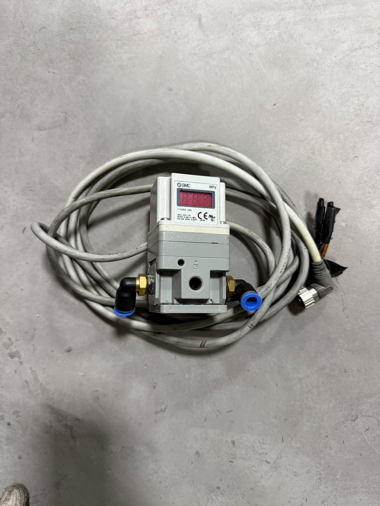 smc比例阀型号ITV2050-342L，数量一个，带线拆机