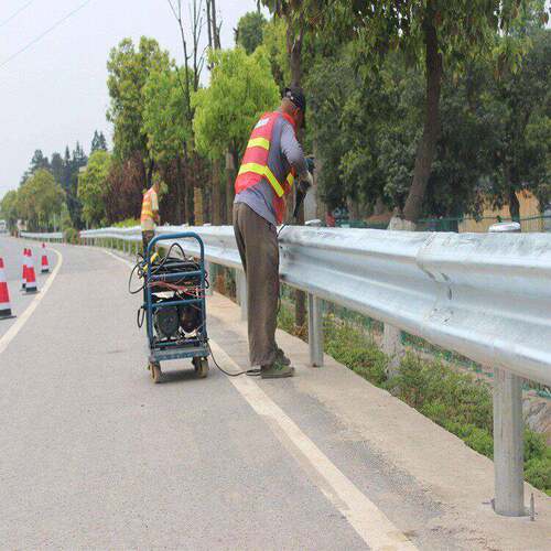 浙江高速公路波形护栏乡村道路防撞镀锌波型护栏杆双波隔离栏厂家