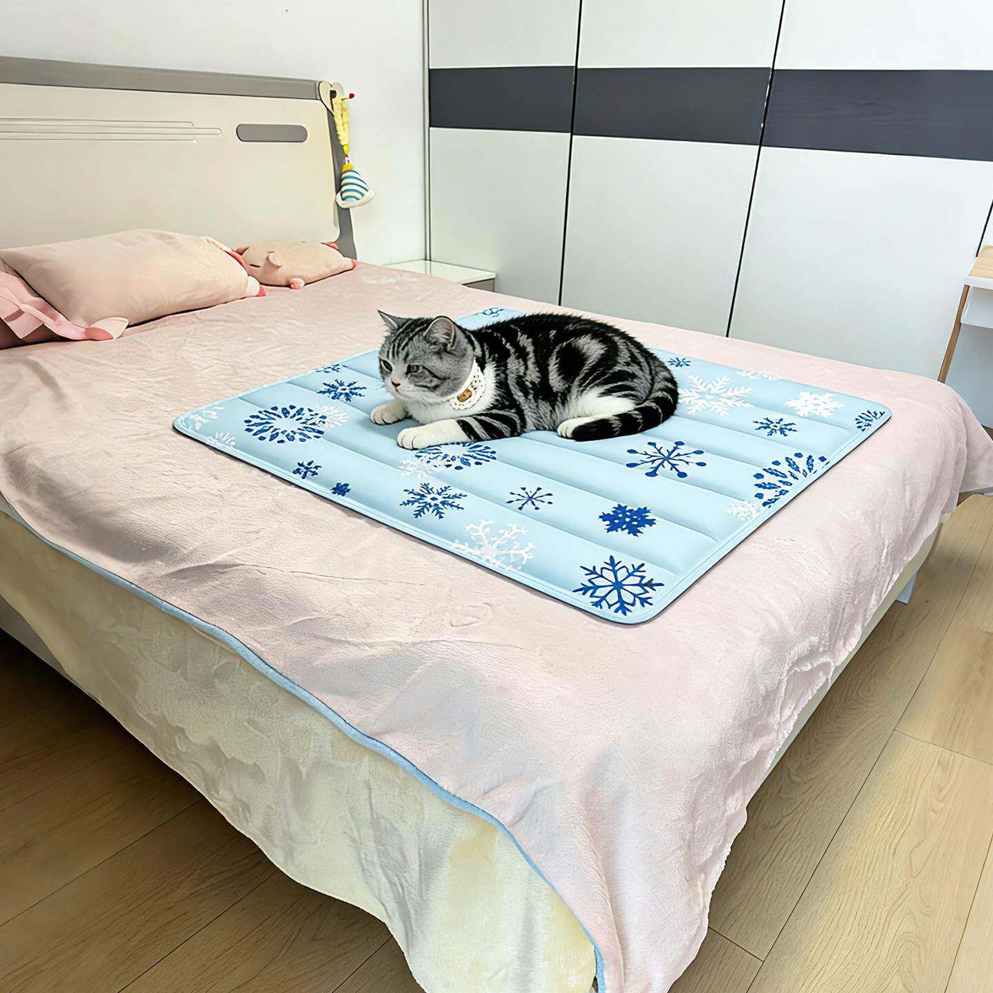 宠物冰垫夏季猫窝睡垫狗狗凉席凉垫清凉透气不闷热宠物降温神器