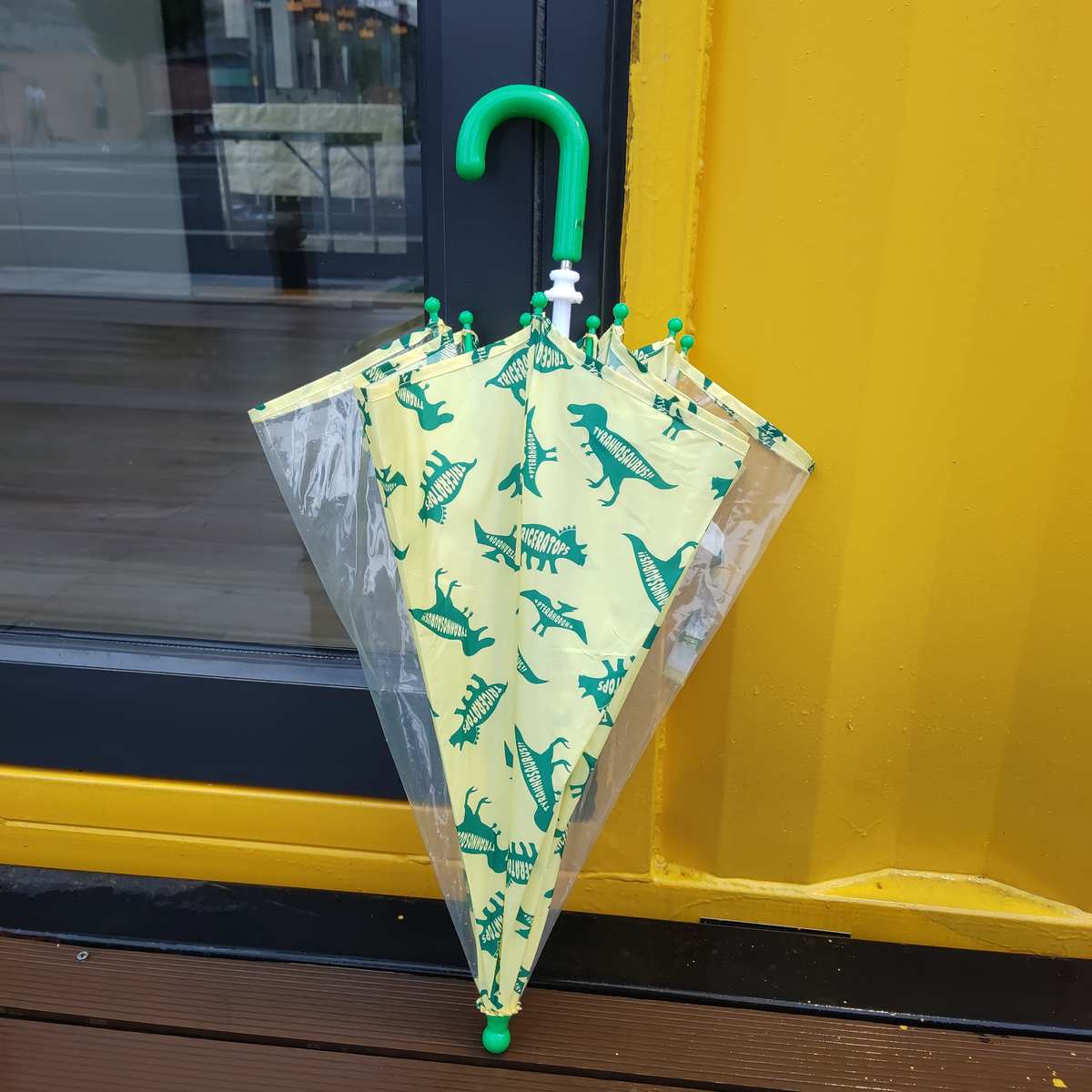 出日本双窗口设计！儿童雨伞男童恐龙幼儿园小孩超轻防夹手长柄伞