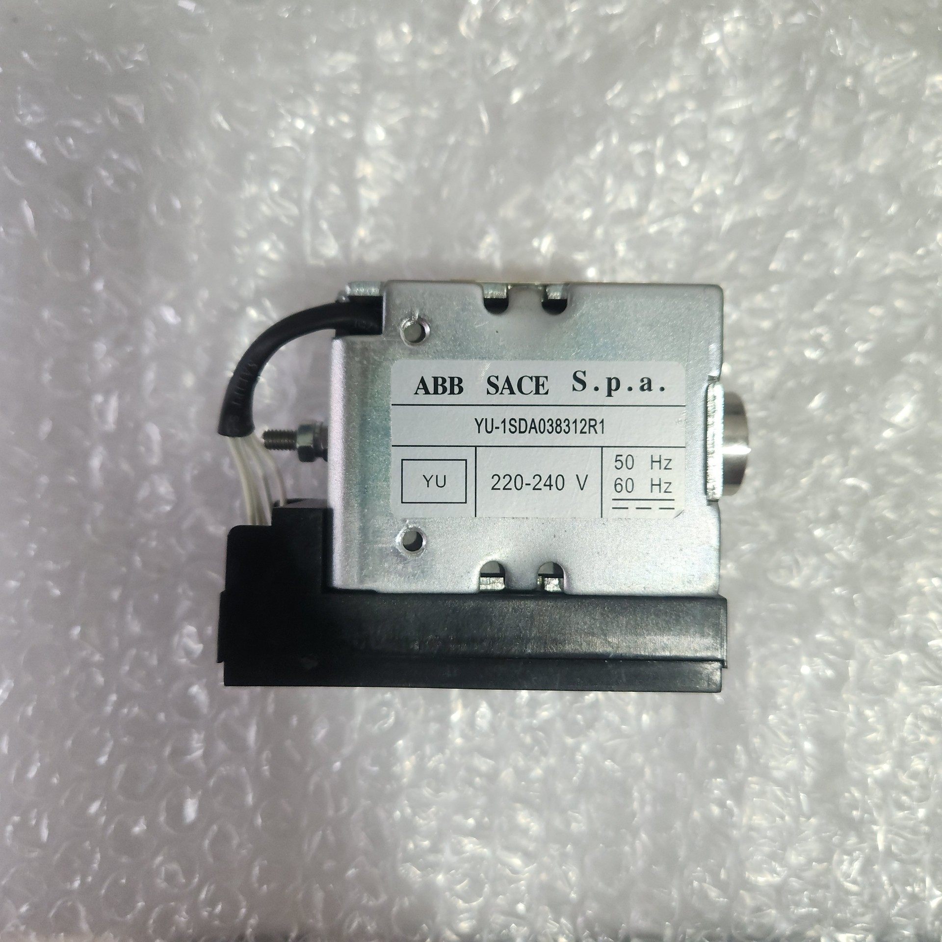 ABB断路器欠压线圈YU-1SDA038312R1，220-