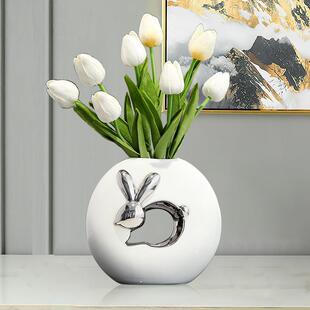 发财厅红果春CYJ节兔子瓶摆件轻奢高档电视柜乔之喜装 饰迁花客高