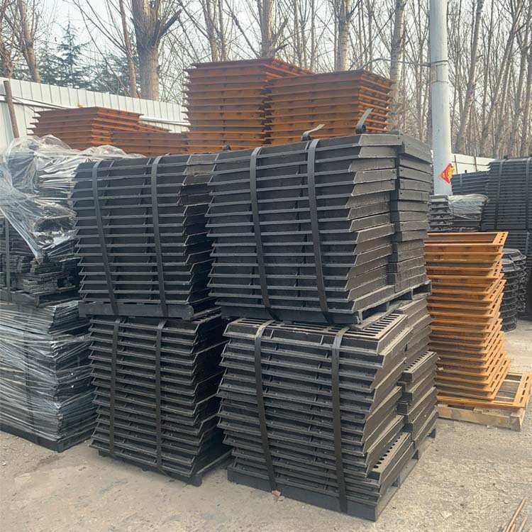 球墨铸铁方形套篦子批发现货 雨污水篦子偏沟式雨水口铸铁套篦子,基础建材,井盖,淘宝优惠券,粉丝福利购,淘宝优惠卷