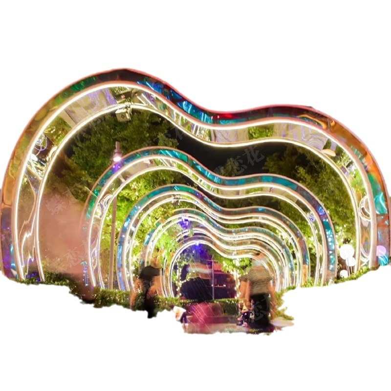 情人节互动拍照美陈爱心长廊隧道LED铁艺造型灯文旅景区亮化装置