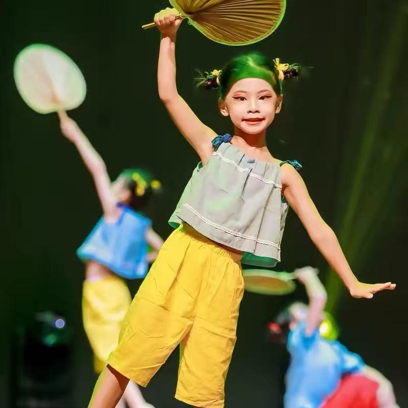 小荷风采摇啊摇摇到外婆桥六一儿童演出服装扇子摇过的夏天表演服