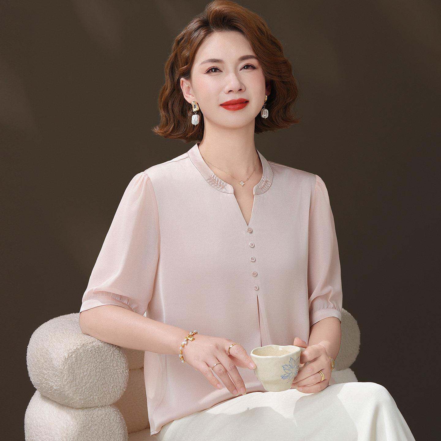 洋气中年T恤女套头夏装桑蚕丝100%套装大码妈妈真丝纯色上衣薄款