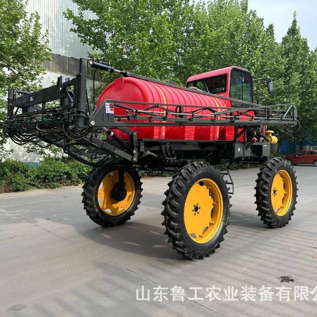 100马力自走式喷杆喷雾机3T农用柴油四驱喷药机大型农用植保机