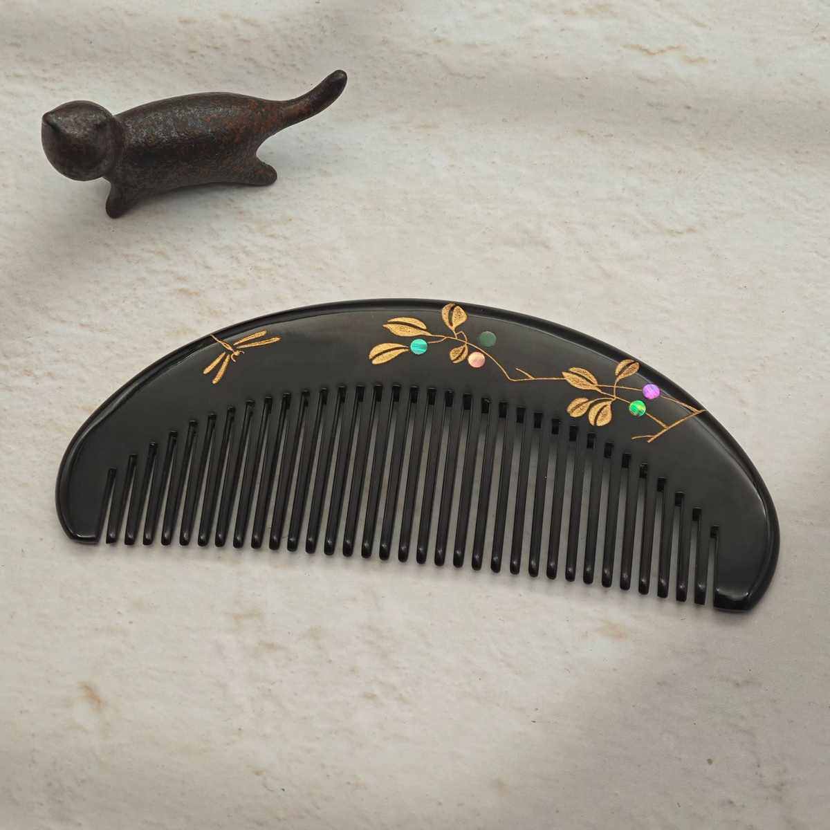 凤丫头厂家直供螺钿镶嵌牛角梳漆艺彩绘树叶果实梳子节日商务礼品,家居饰品,木雕,淘宝优惠券,粉丝福利购,淘宝优惠卷