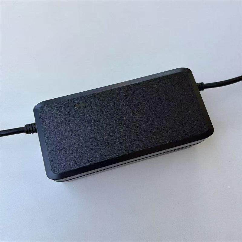宝德驰48V54.6V2A3A原装锂电池充电器