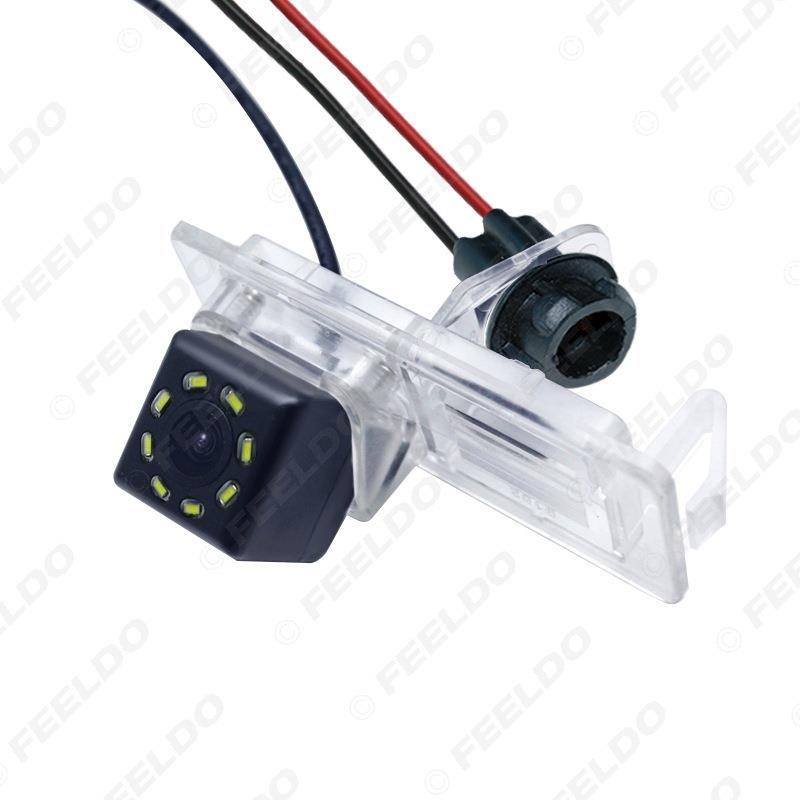 适用雷POB甘娜3/uster/风朗/D日产Terrano倒车梅摄像头诺+24针转