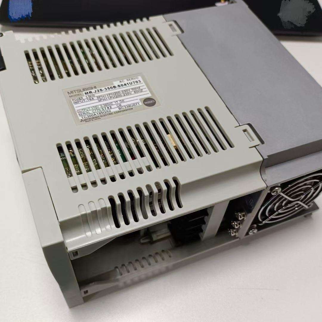 现货CM602 Y轴驱动器N510002594AA MR-J2S-350B-S041U703可换修