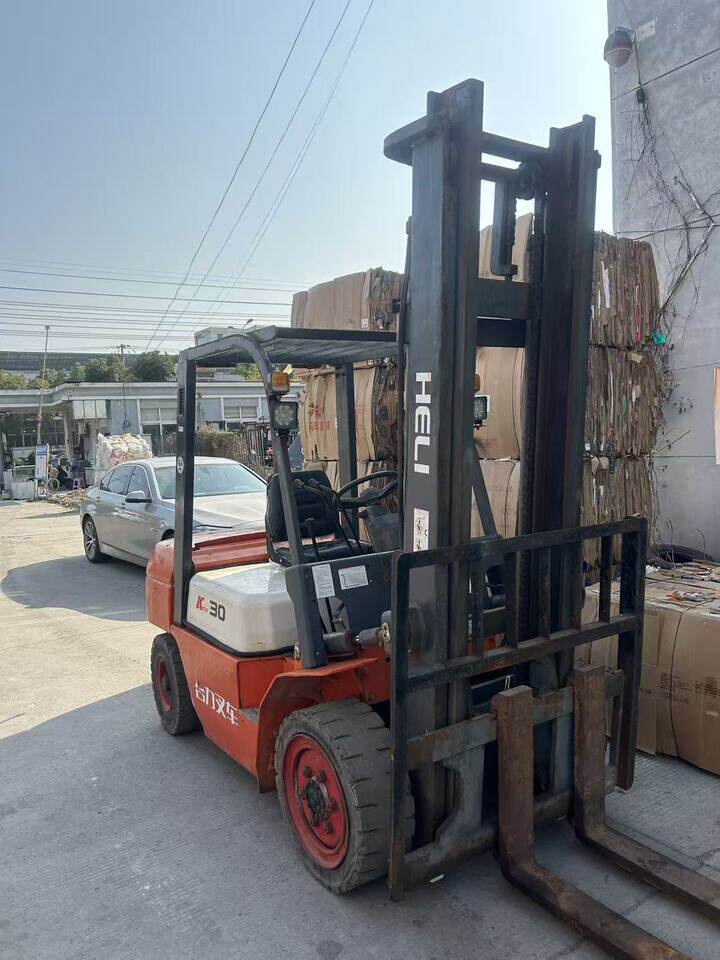 4月10日苏州委托资产处置合力叉车一台3吨21年国三实心轮胎叉货齐全网络拍卖公告