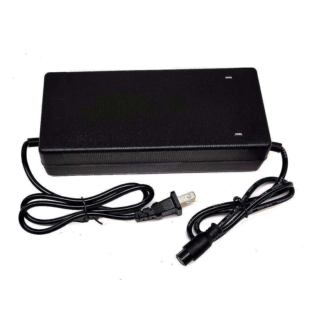 12V-24V汽车应急启动电源充电器124V柴油货车搭电宝强锂电池122启