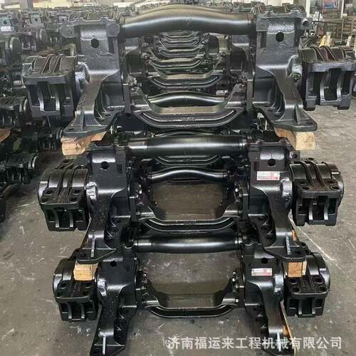 重汽豪瀚平衡轴带轴壳总成WG9432521111/1平衡轴带轴壳总成