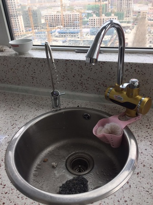 解说AO史密斯对比德克西哪个好，都有什么优缺点区别呢？