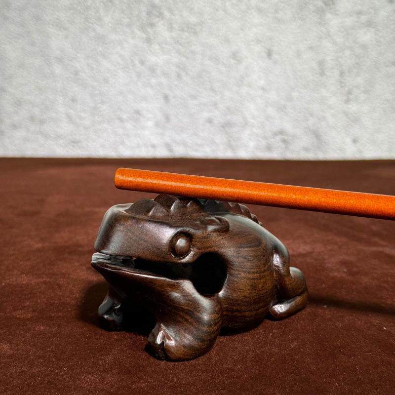 黑檀木雕青蛙呱呱摆件蛤蟆木鱼发声玩具实木蟾蜍工艺品