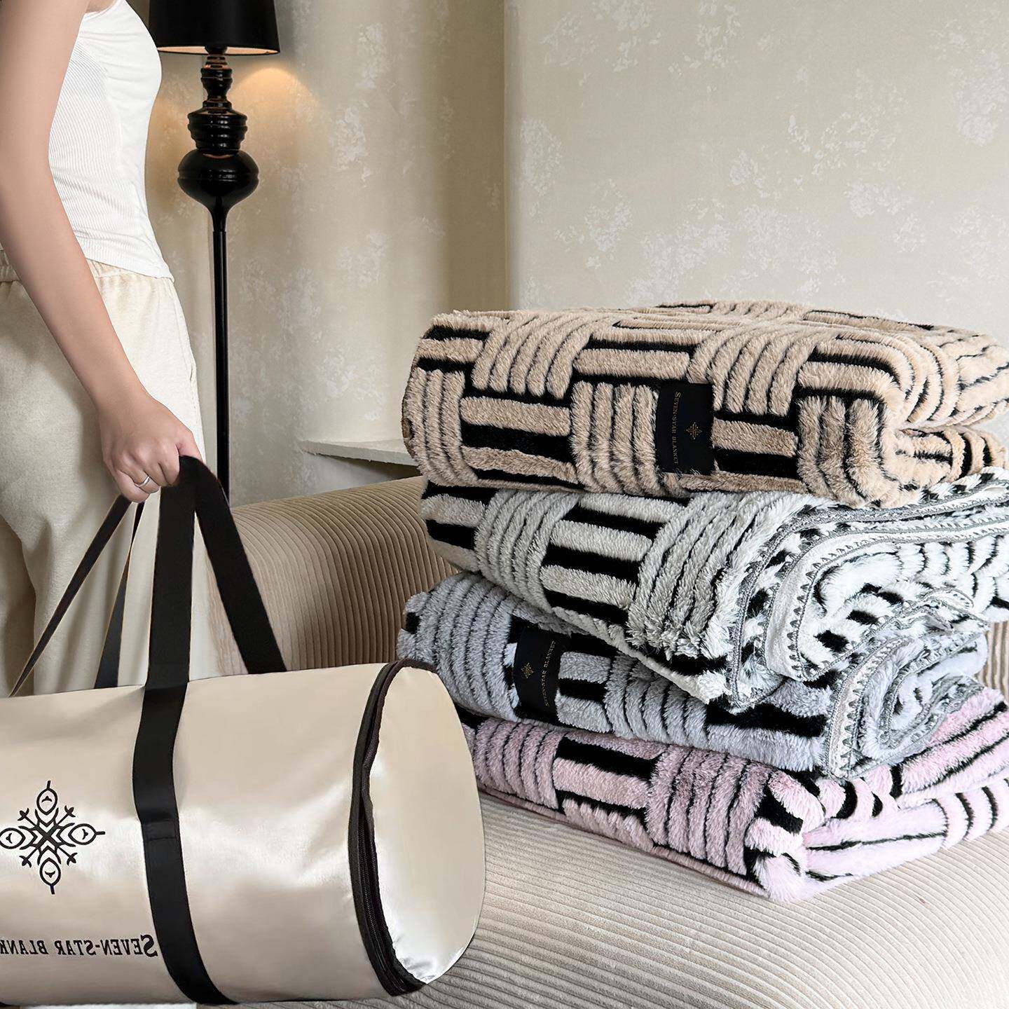 轻奢风办公室午睡毯棋盘格仿貂绒盖毯冬季加厚沙发毯可水洗披肩毯