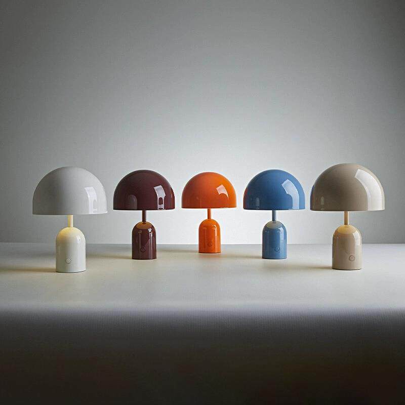 高级感台灯现代设计师床头灯可移动充电亮度可调时尚轻奢创意台灯